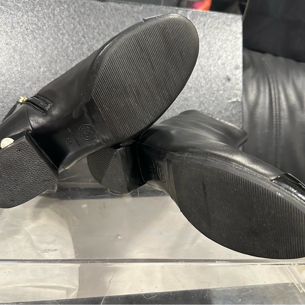 Authentic Chanel Black Leather ShortBoots With Pearl Embellished Heels,used - Picture 8 of 17